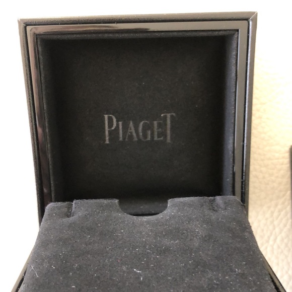 PIAGET Earrings 📦 New - Picture 3 of 16